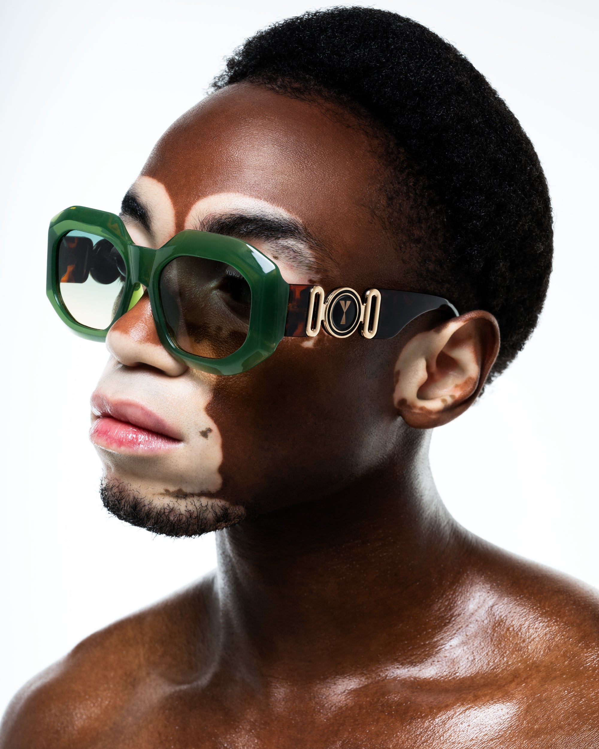 CINVINI x YURU - SQUARE CHUNKY GREEN SUNGLASSES